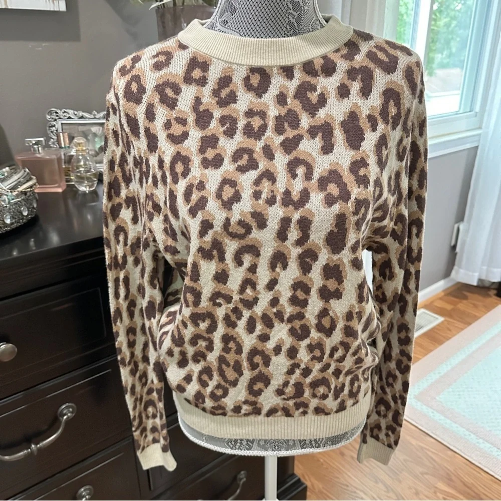A New Day Leopard Print Crewneck Sweater Small – Baddie / Mob Wife Chic